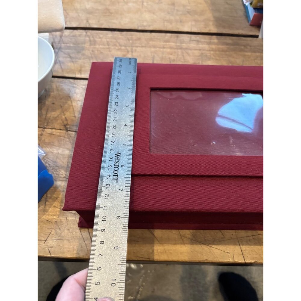 Decorative Red Jewelry Box With Assorted Costume Jewelry & Display Window - Picture 8 of 16